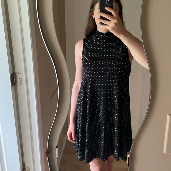 H&M polka dot shift dress - Picture 2 of 3